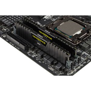 CMK16GX4M2D3600C18-Galeria-5