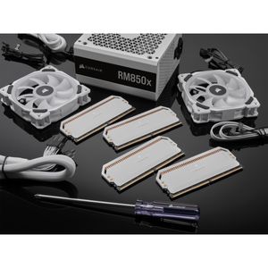 CMT64GX5M2B5600C40W-Galeria-5