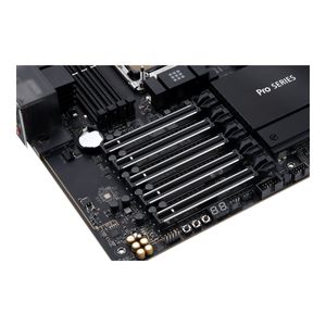 90MB1C70-M0EAY0-Galeria-12