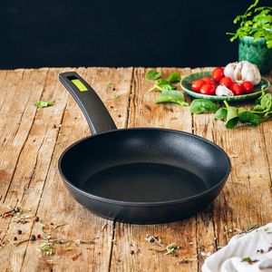 M481230-GREEN-Galeria-2