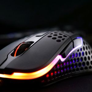 XG-M4-RGB-BLACK-Galeria-3