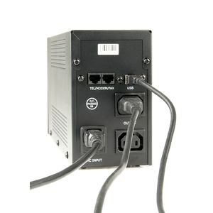UPS-PC-652A-Galeria-10