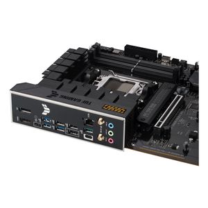 90MB1GT0-M0EAY0-Galeria-10