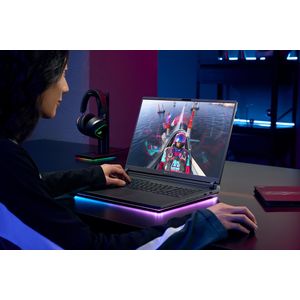 G815LM-S9004-Galeria-15