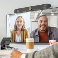 Miniatura 8 de POLY STUDIO X52 4K VIDEO CONF/COLLAB/WIRELESS PRES SYS:4K 5X EPTZ     AUTO-TRACK CAM CODEC STEREO SPKRPHONE DISPLAY CLAMP CABLES:1 HDMI
