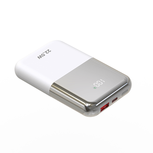 LEOTEC-POWERBANK-10000mAh-225W-PD20W-Carga-rapida-Blanco-Plata--1-salida-USB-C---1-salidas-USB-A-incluye-cable-USB-A-a-USB-C-de-225WApto-para-aviones-