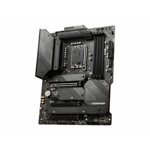 911-7D32-005-Galeria-3