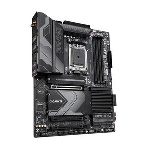 X670-GAMING-X-AX-G10-Galeria-5