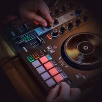 Miniatura 8 de HERCULES CONSOLA DJ INPULSE 300 MK2